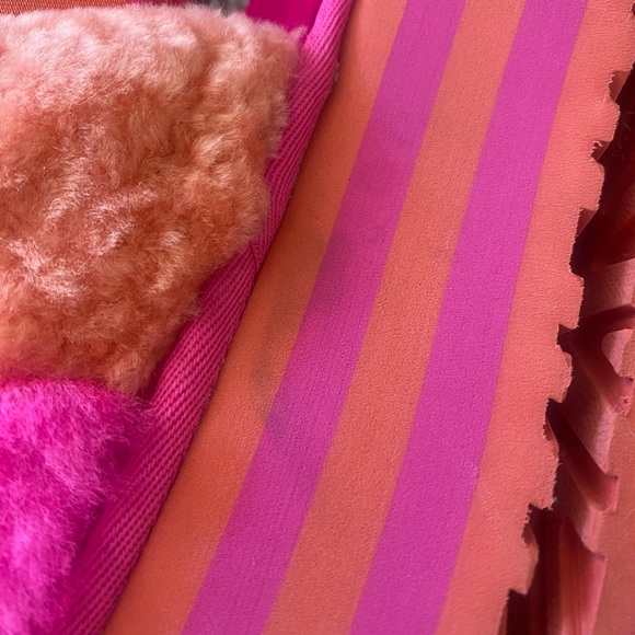 UGG multi color orange and pink platform slippers - Picture 3 of 8